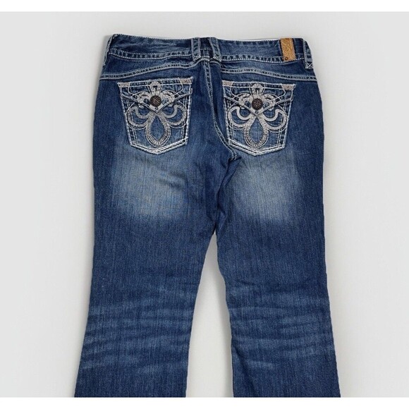 Maurices Jeans Juniors 9/10 Low Boot Cut Blue Denim Stretch Measures 32 x 31 - Picture 6 of 9